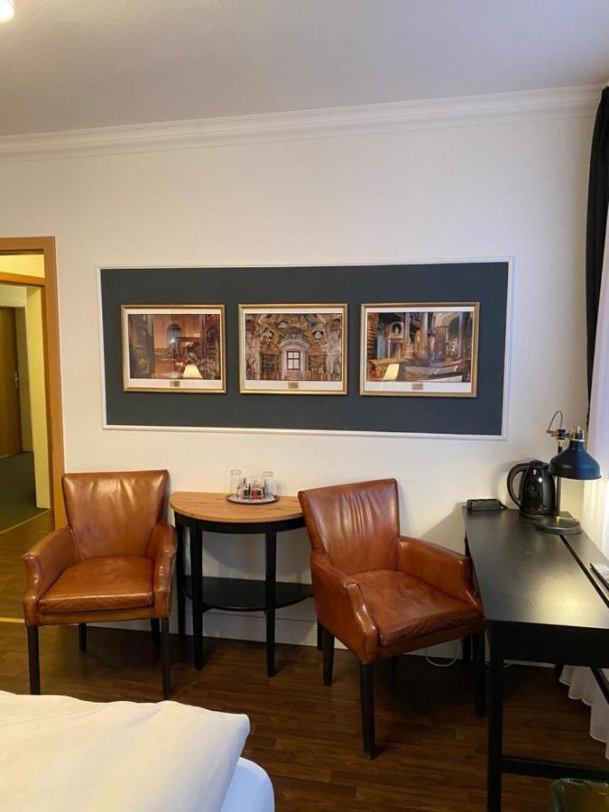 Hotel Niedersachsen Quakenbruck Bagian luar foto